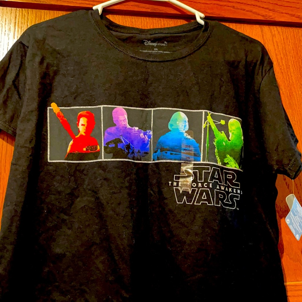Disney store 2XL Star Wars The Force Awakens T shirt